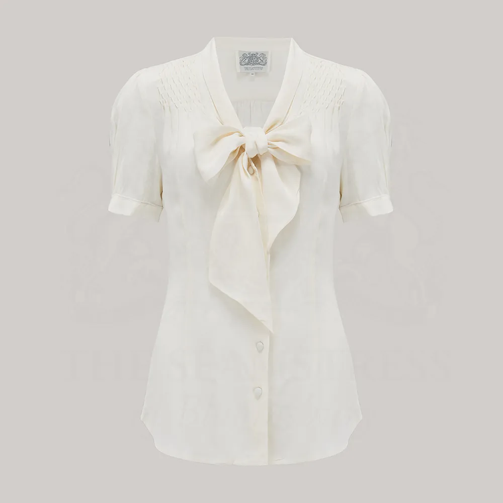 Eva Pussy Bow Blouse Short Sleeve in Cream