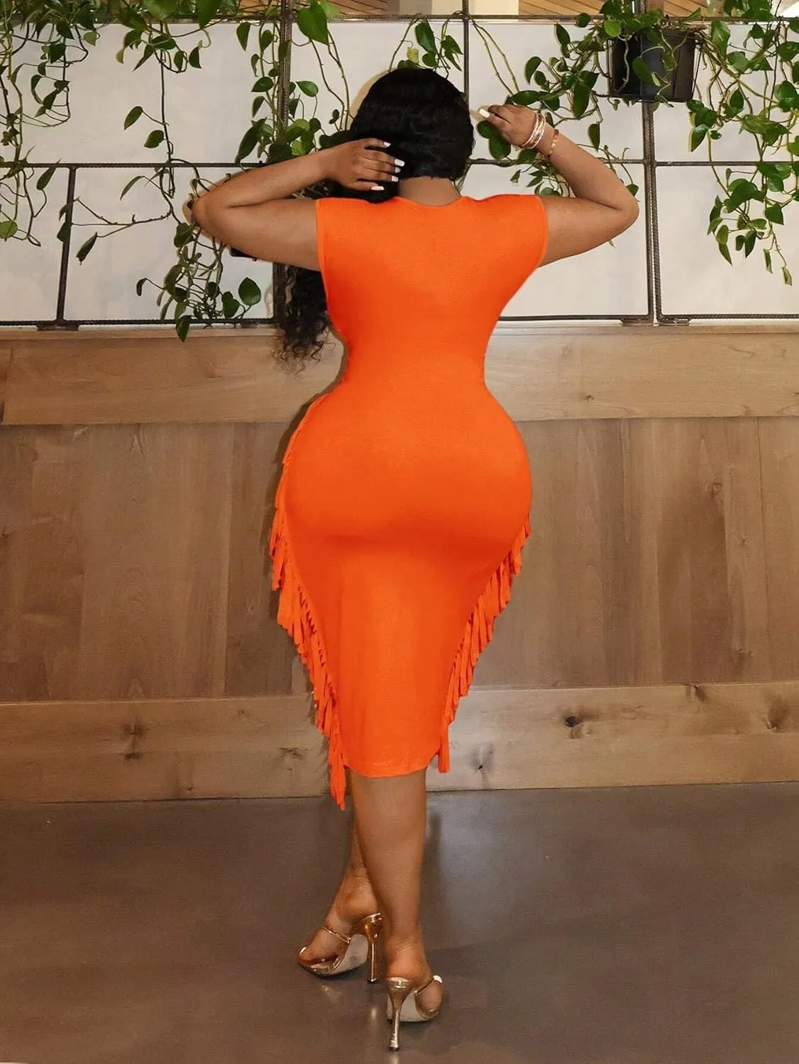 LALAGEN Women's 2025 Summer Dresses Plus Size Bodycon Half Sleeve Deep V-Neck Solid Color Midi Dress