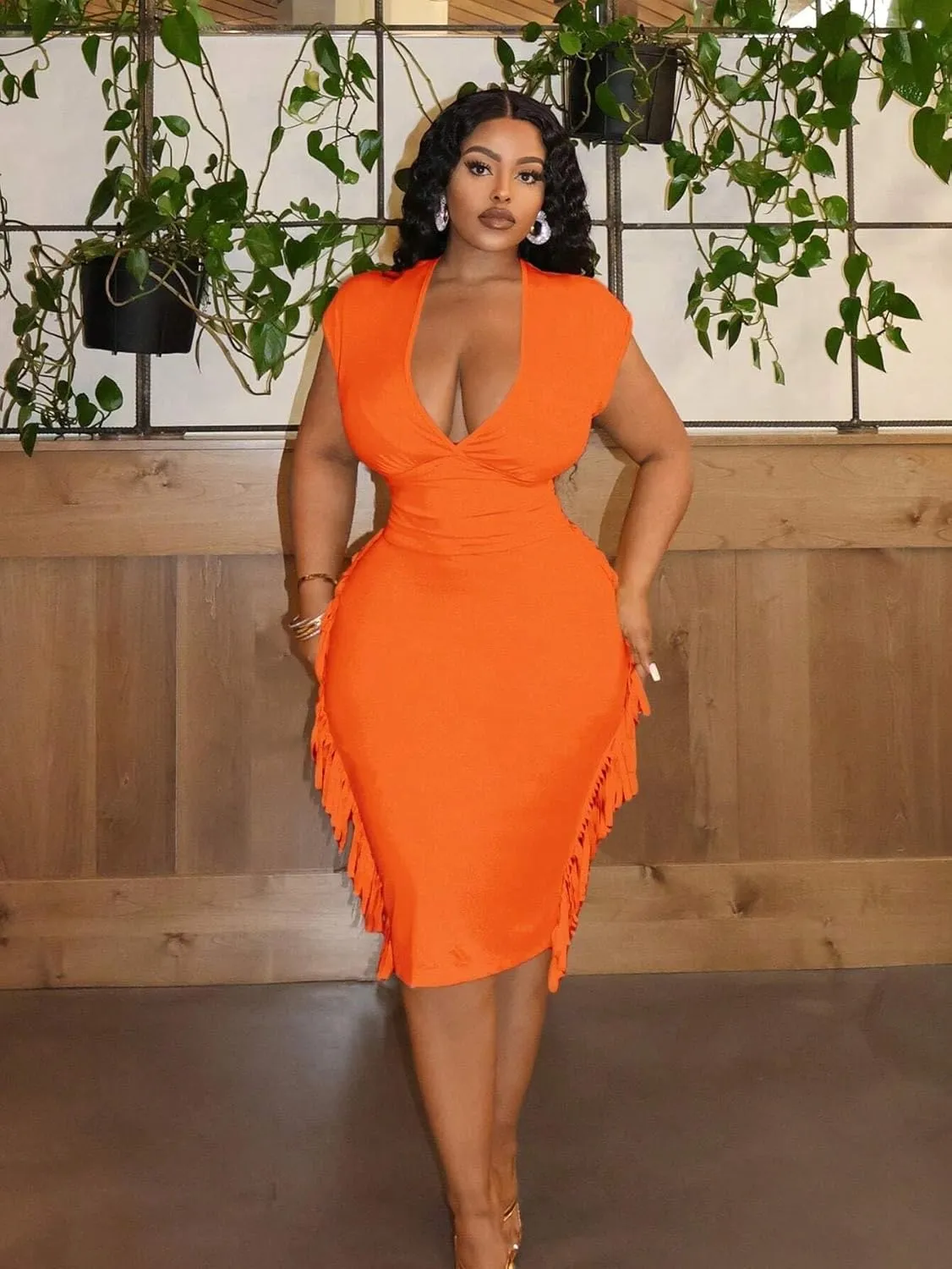 LALAGEN Women's 2025 Summer Dresses Plus Size Bodycon Half Sleeve Deep V-Neck Solid Color Midi Dress