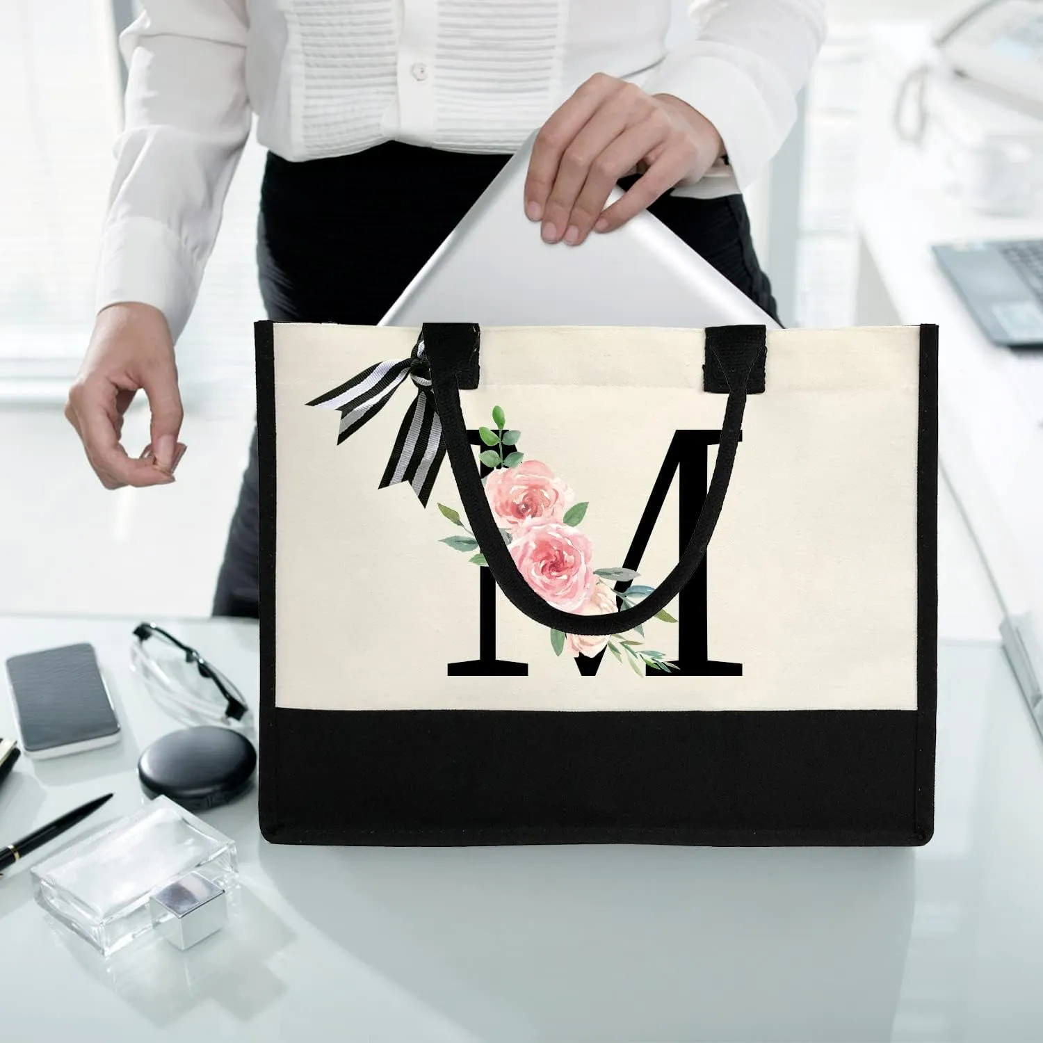 Personalized Initial Canvas Tote Bag for Women, Beach Bag with Inner Zipper Pocket for Wedding, Birthday, Holiday